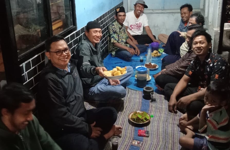 Warga RT 06 Ngopi Bareng dan Perkuat Guyub Rukun